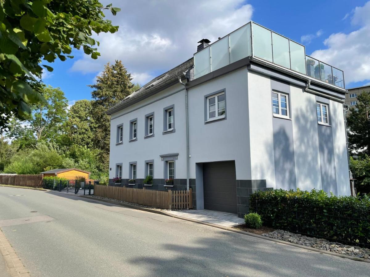 Ferienhaus Villa Adelsberg Mit Dachterrasse In Zentraler Lage Fuer Bis Zu 10 Personen Chemnitz Exterior foto